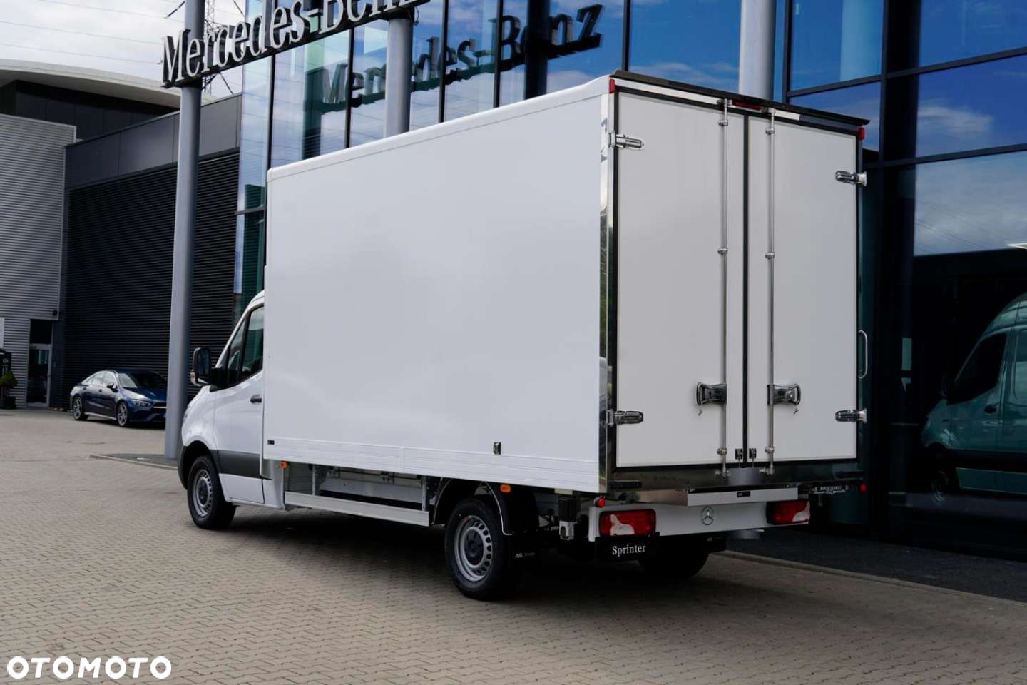 Mercedes-Benz Sprinter - 5