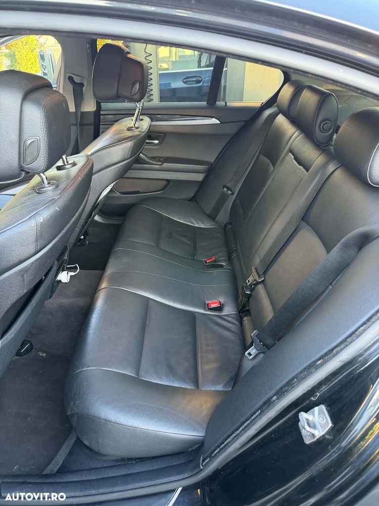 BMW Seria 5 525d Aut. - 6