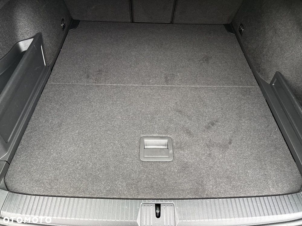 Volkswagen Passat - 20