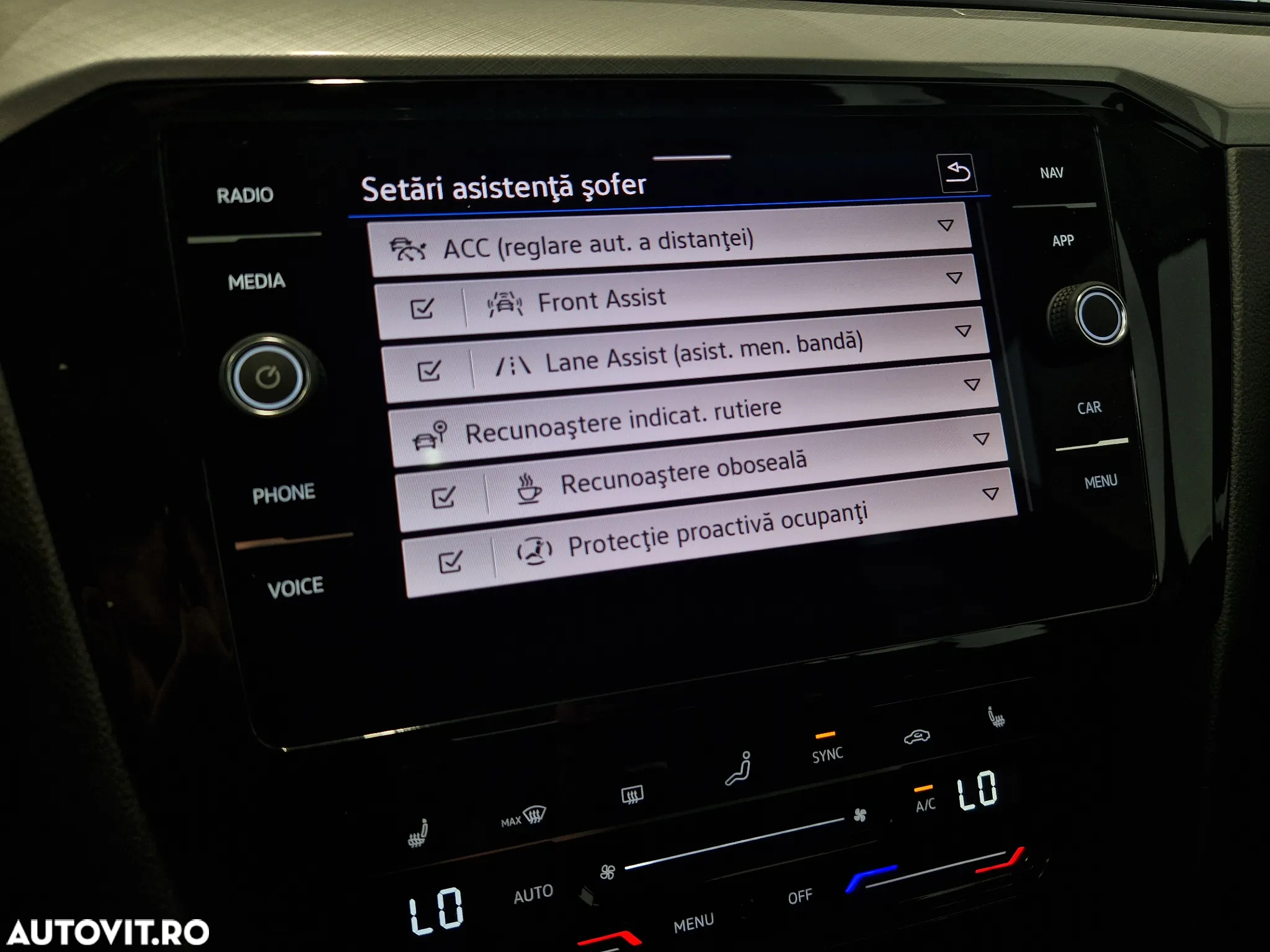 Volkswagen Passat Variant 2.0 TDI DSG Comfortline - 22