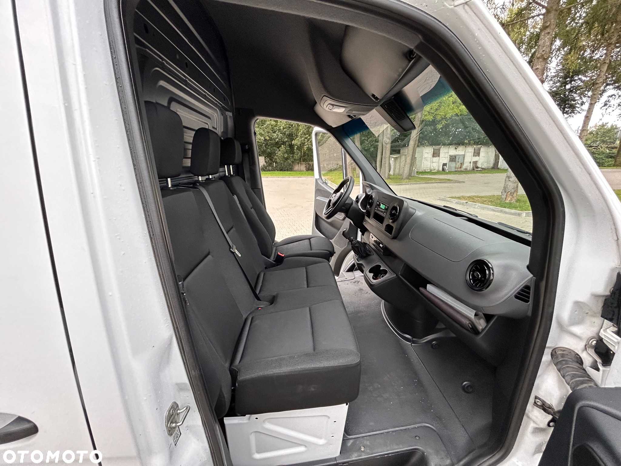 Mercedes-Benz sprinter - 12