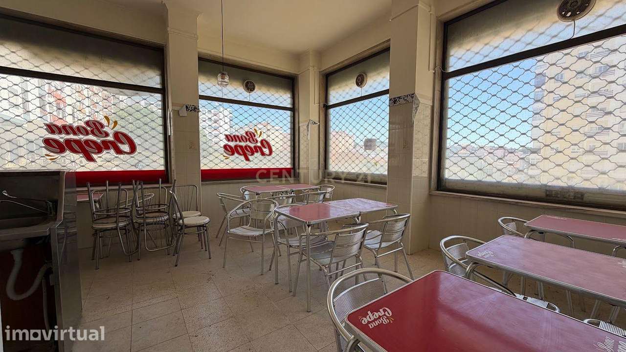 Loja com montra - Café na Agualva - Cacém - Sintra - Grande imagem: 2/13
