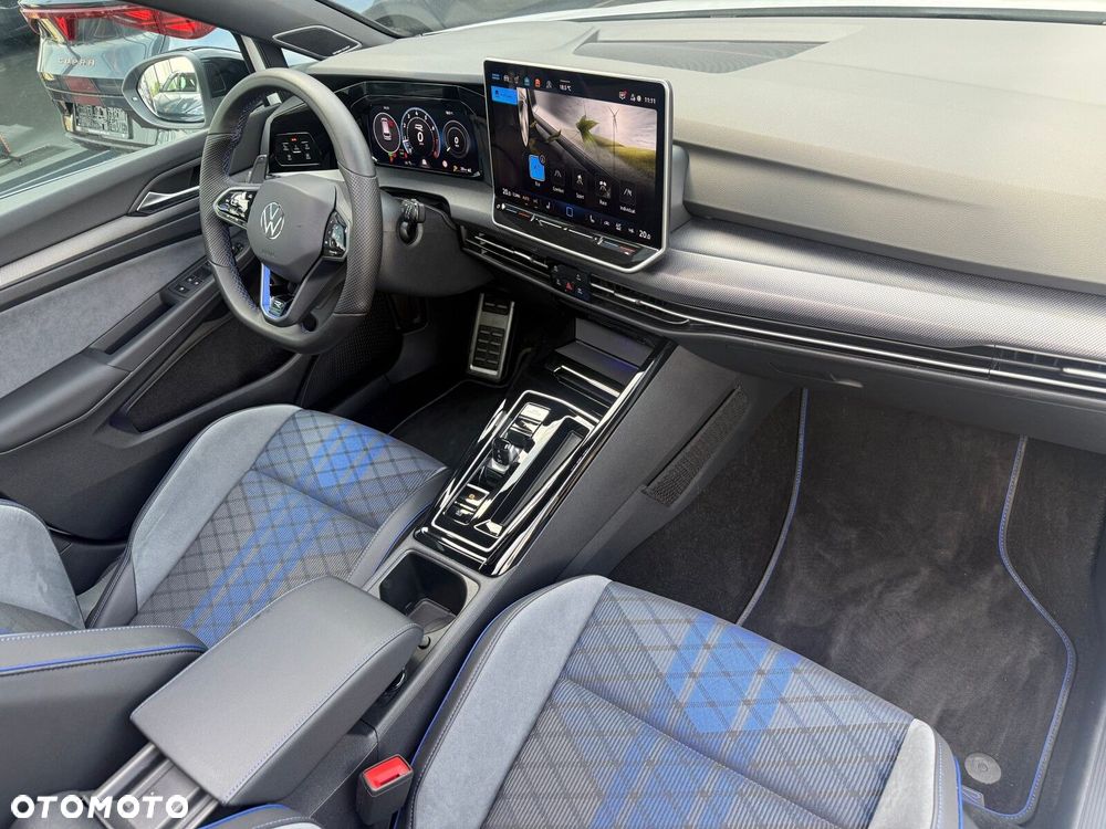 Volkswagen Golf - 18