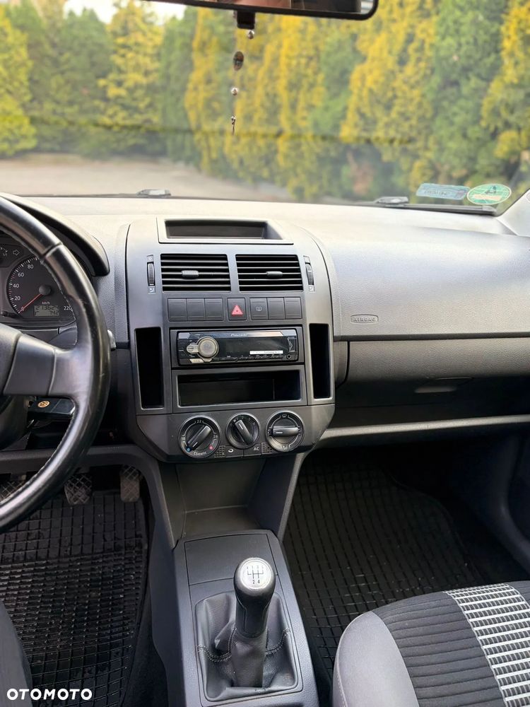 Volkswagen Polo 1.2 United - 26