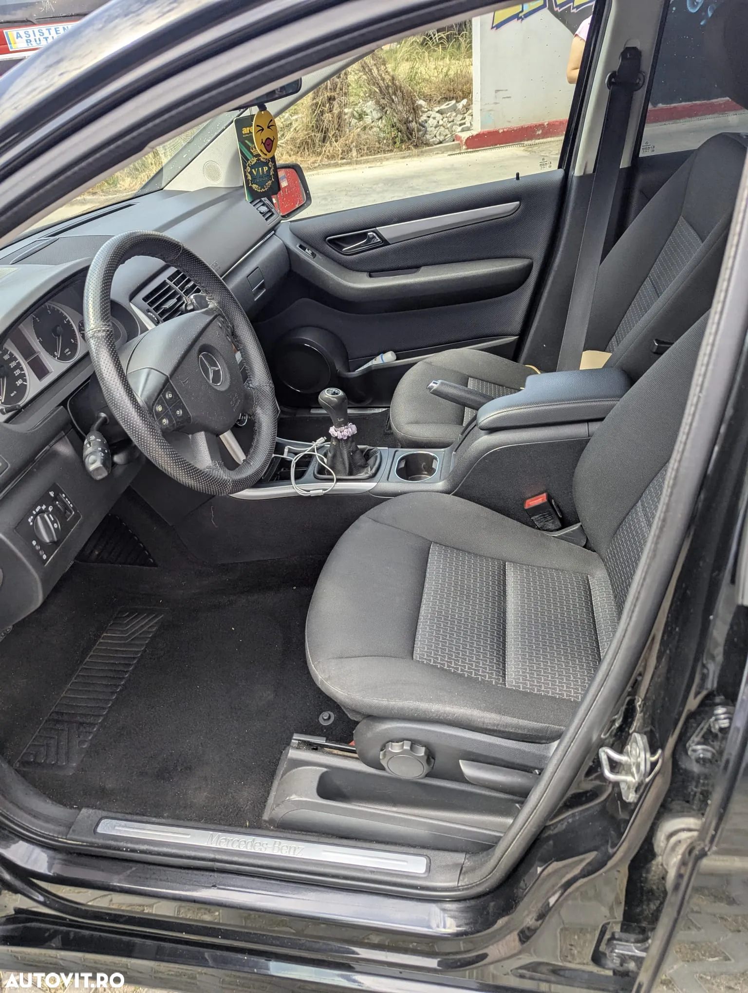 Mercedes-Benz B 180 CDI - 10