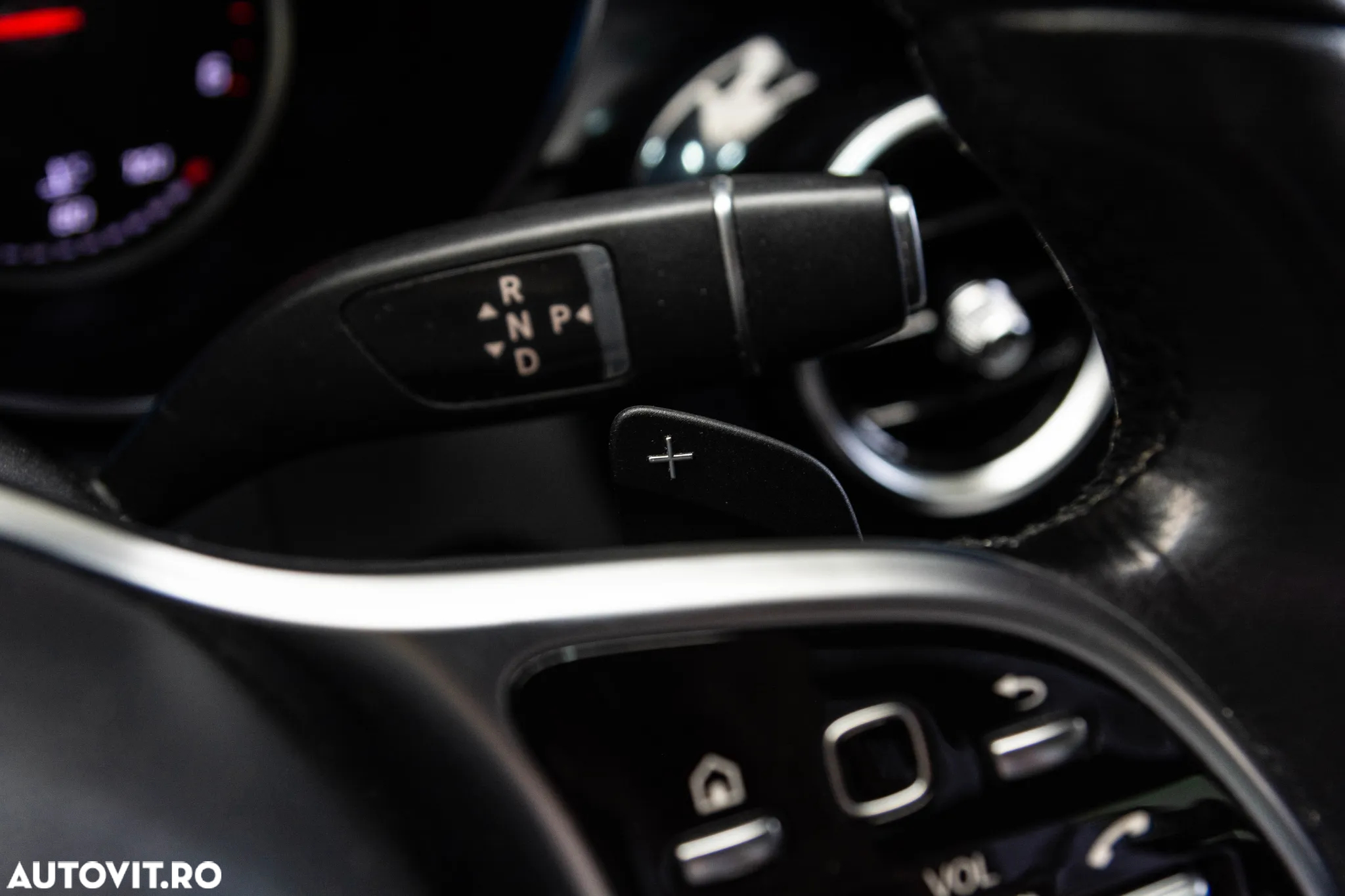 Mercedes-Benz C 220 d 4Matic 9G-TRONIC Avantgarde - 22