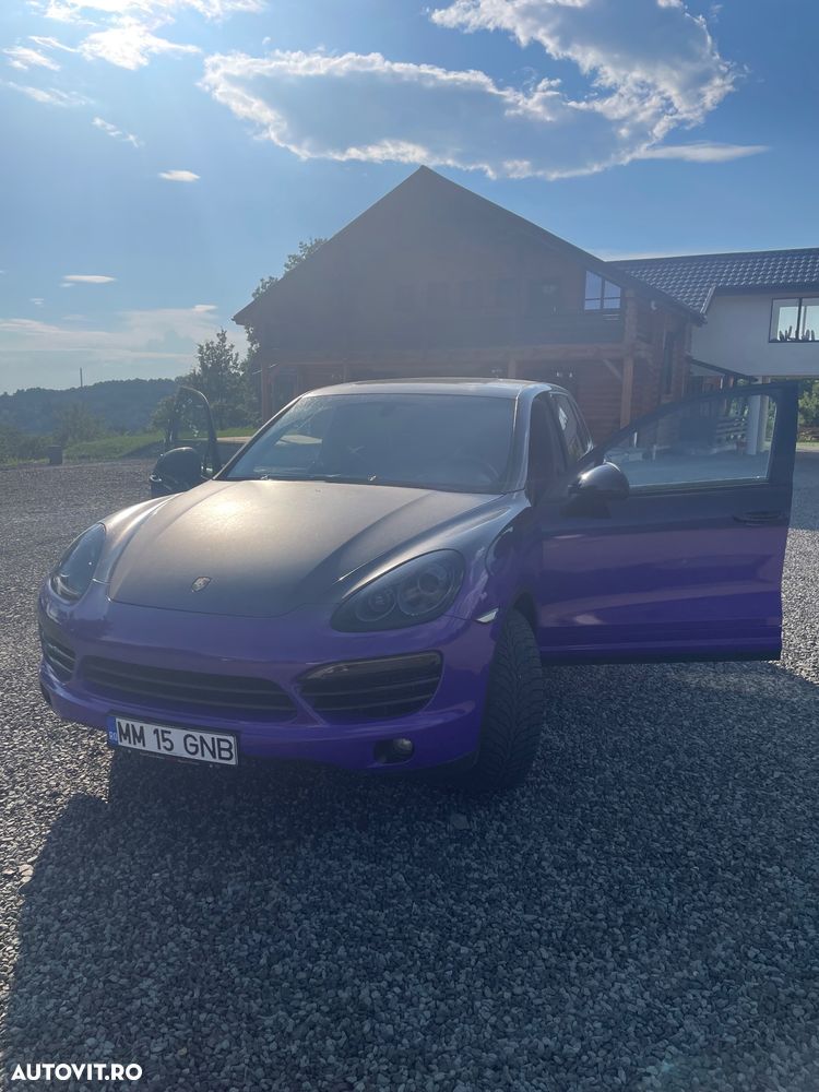 Porsche Cayenne 3.0 L V6 - 1