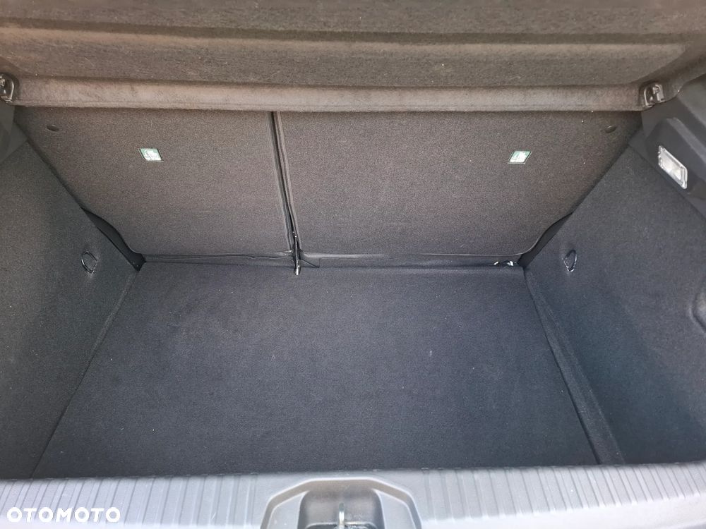 Renault Clio 1.0 TCe Intens - 24