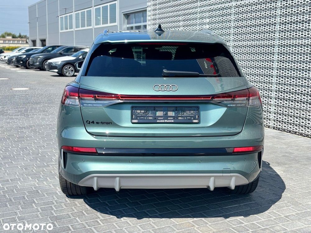 Audi Q4 e-tron - 7