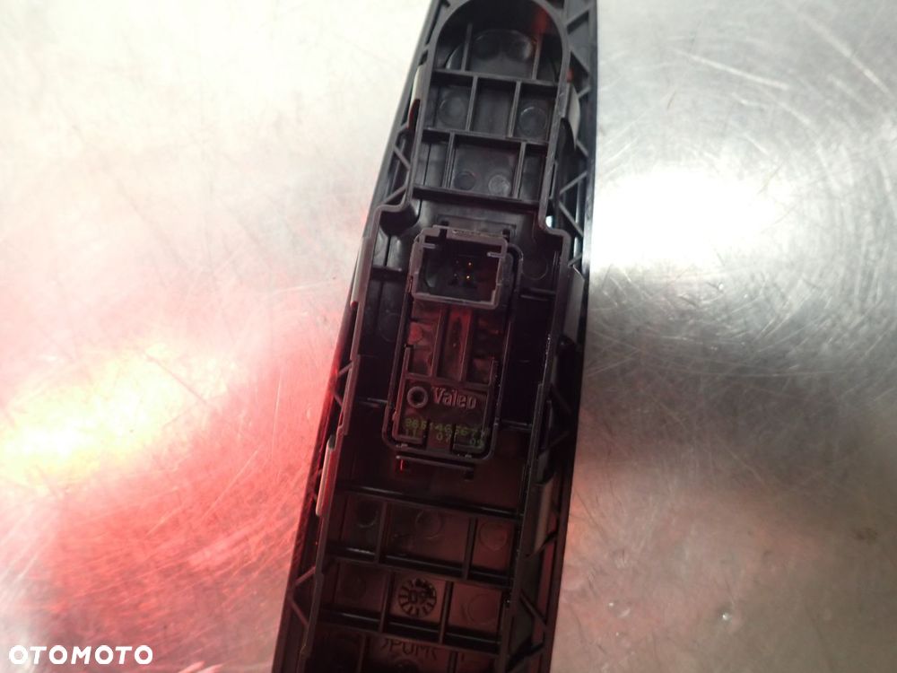 PANEL STEROWANIA SZYBY PASAŻERA CITROEN C4 1.4 - 4