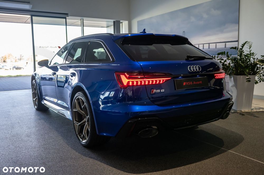 Audi RS6 Avant - 3