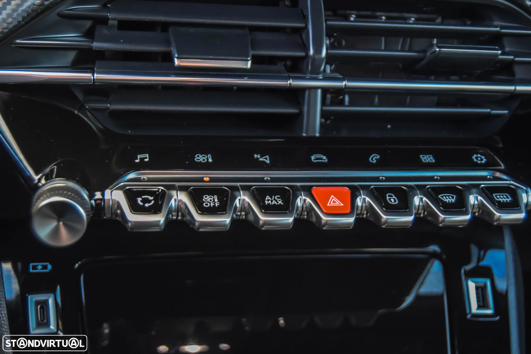 Peugeot 2008 1.2 PureTech GT Line EAT8 - 14
