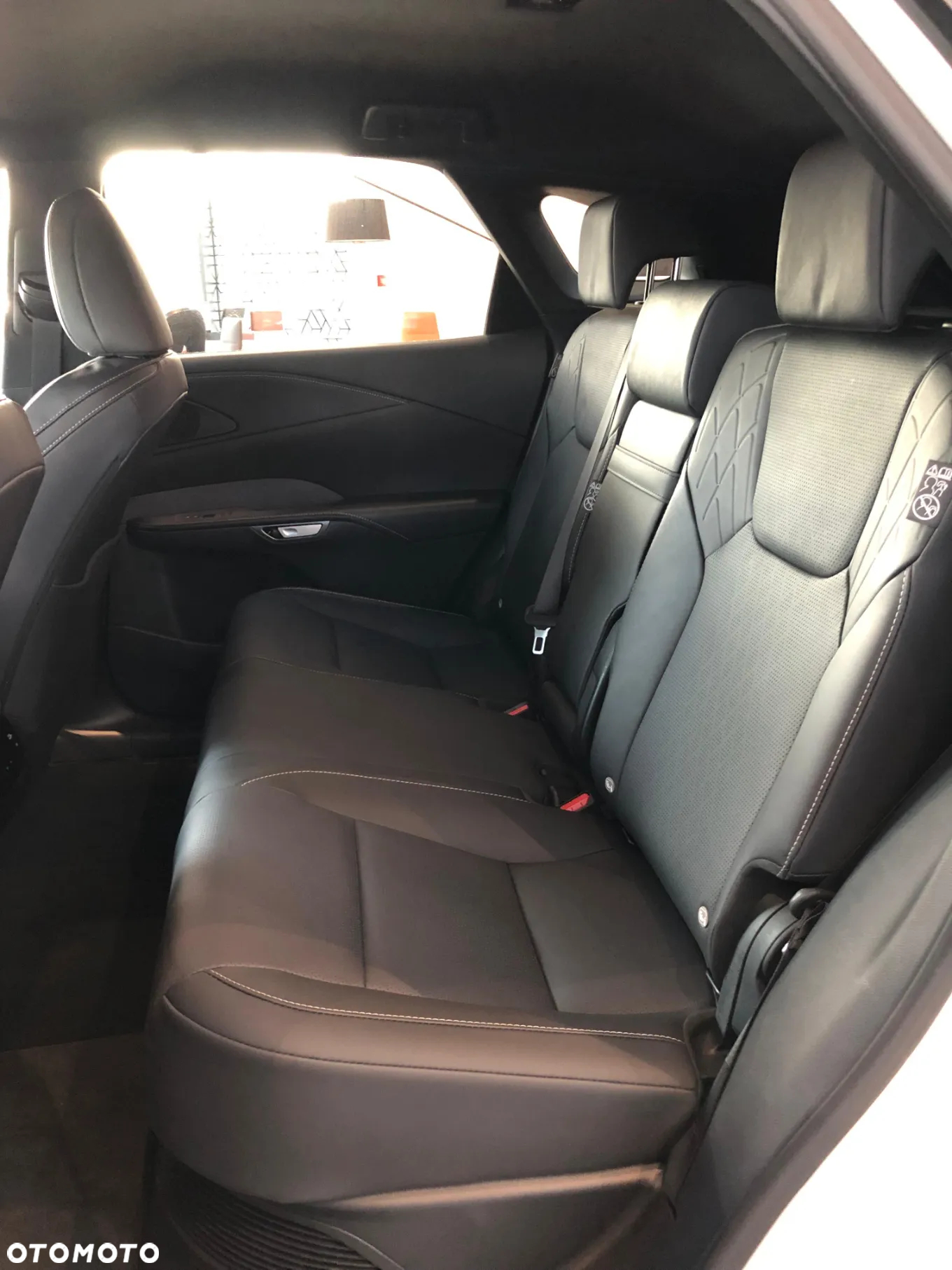 Lexus RX 350h F Sport Design - 10