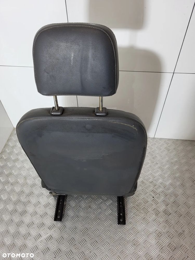 Hyundai H350 Fotel Kierowcy Lewy Przód - 10