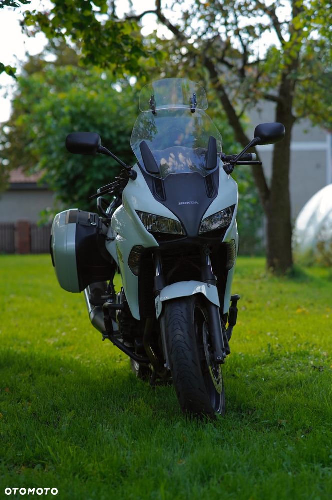 Honda CBF - 10