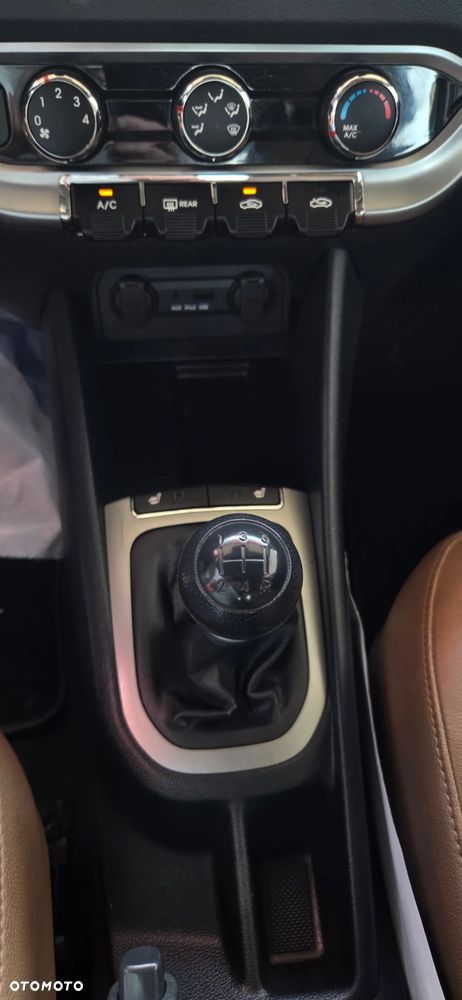 Kia Rio 1.2 Fifa World Cup Edition - 30