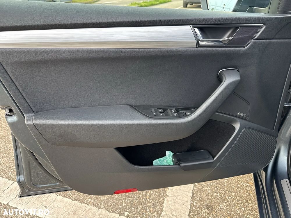 Skoda Superb 2.0 TDI DSG Ambition - 16