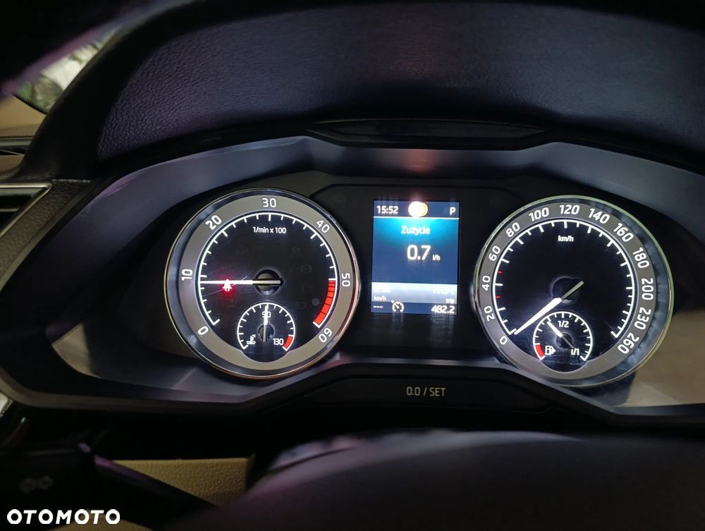 Skoda Superb 2.0 TDI 4x4 L&K DSG - 14