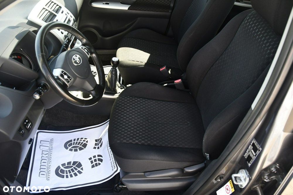 Toyota Urban Cruiser - 14