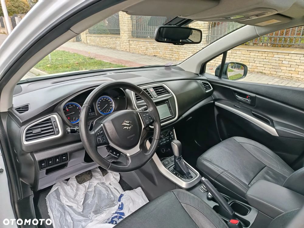 Suzuki SX4 S-Cross 1.6 VVT CVT 4x4 limited - 24