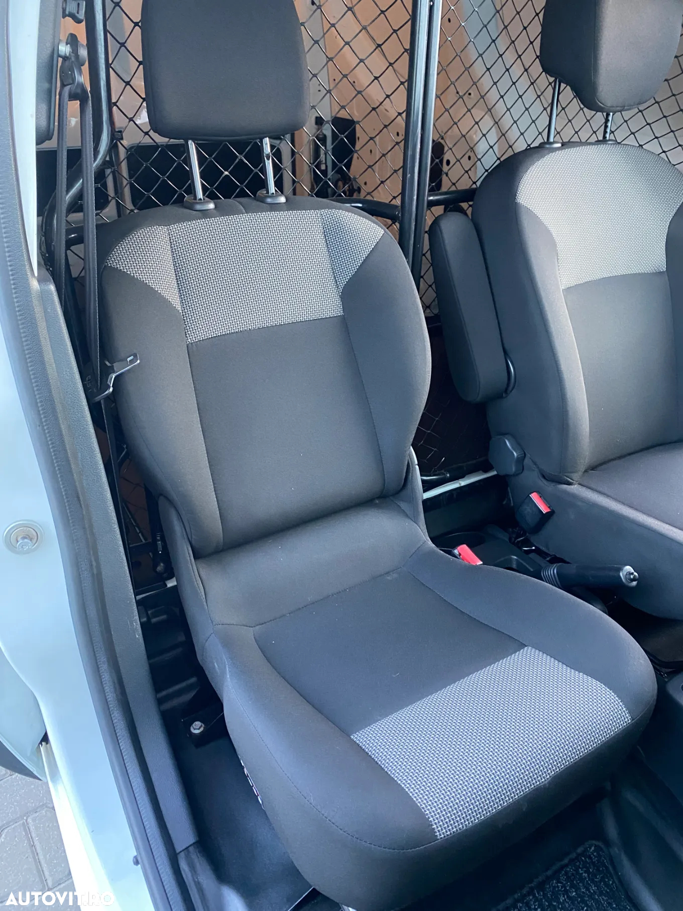 Dacia Dokker 1.5 Blue dCi Laureate - 17
