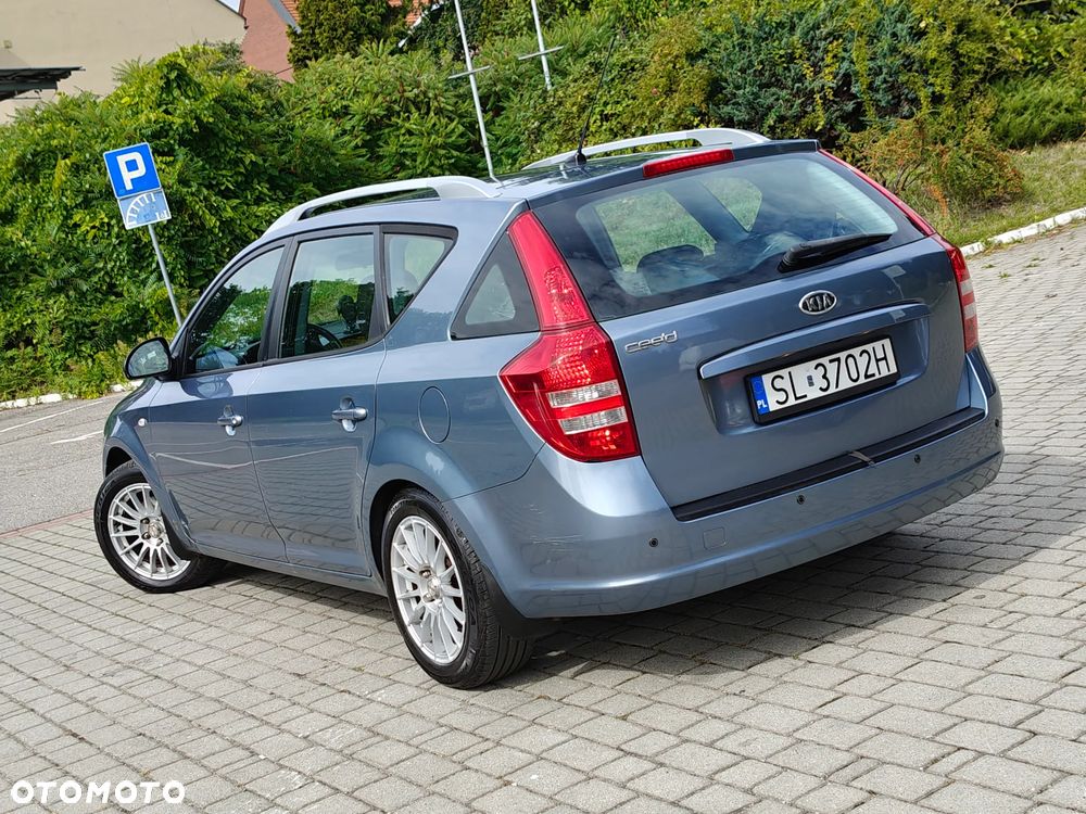 Kia Ceed 1.6 Crdi Comfort + - 4