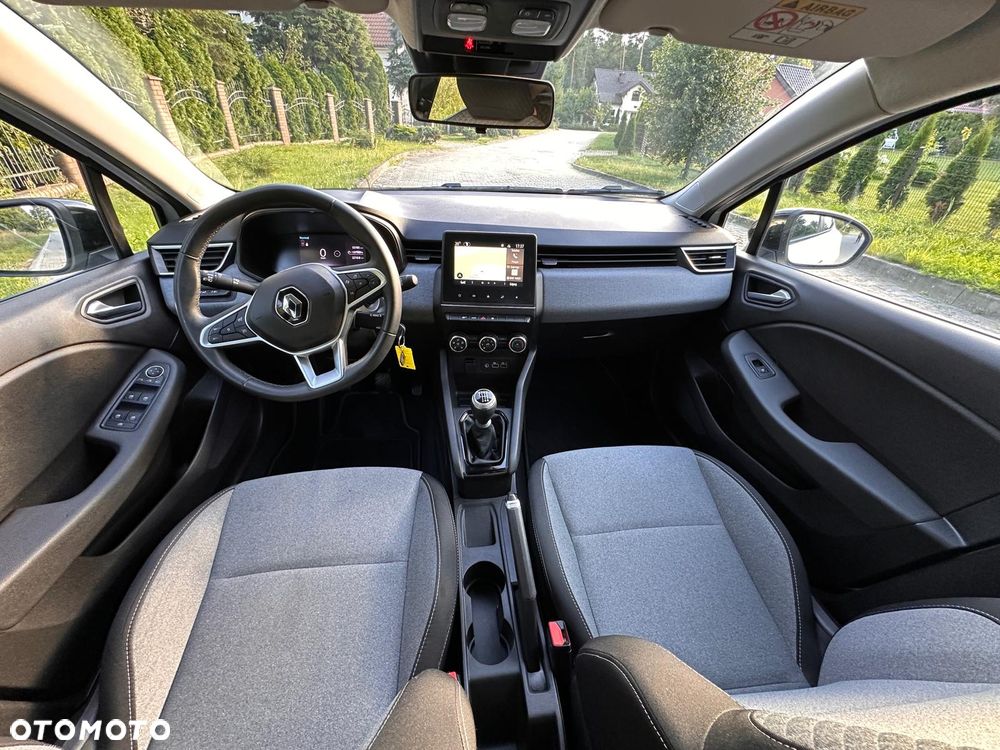Renault Clio - 21