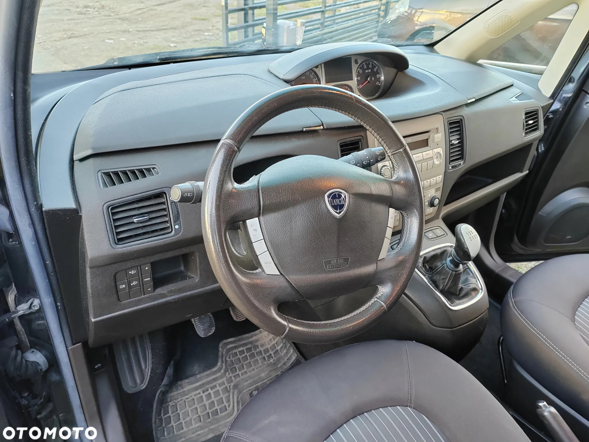 Lancia Musa 1.4 16V Oro S&S - 8