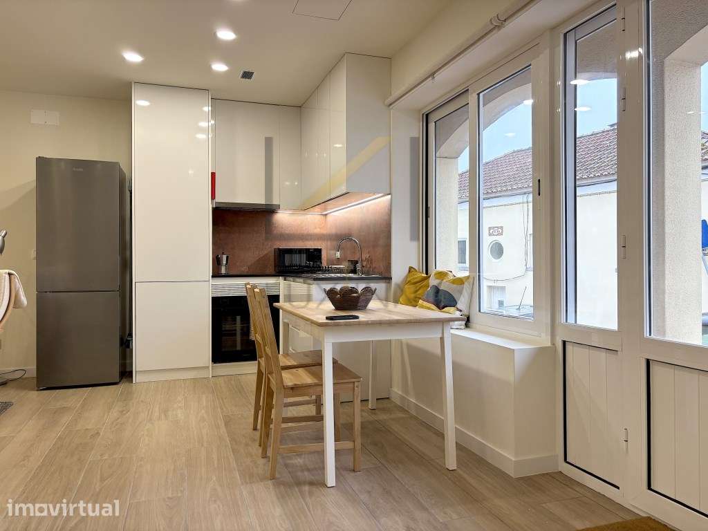 Apartamento T1 luminoso na Parede - Grande imagem: 5/16