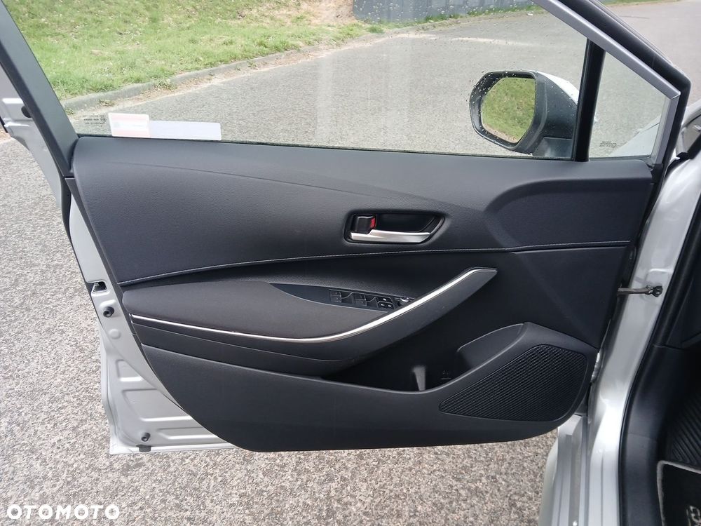 Toyota Corolla 2.0 Hybrid Comfort - 40