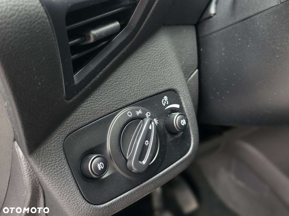 Ford Kuga - 35