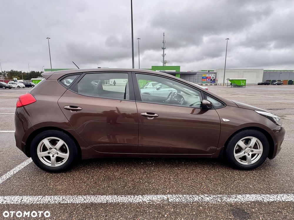 Kia Ceed - 7