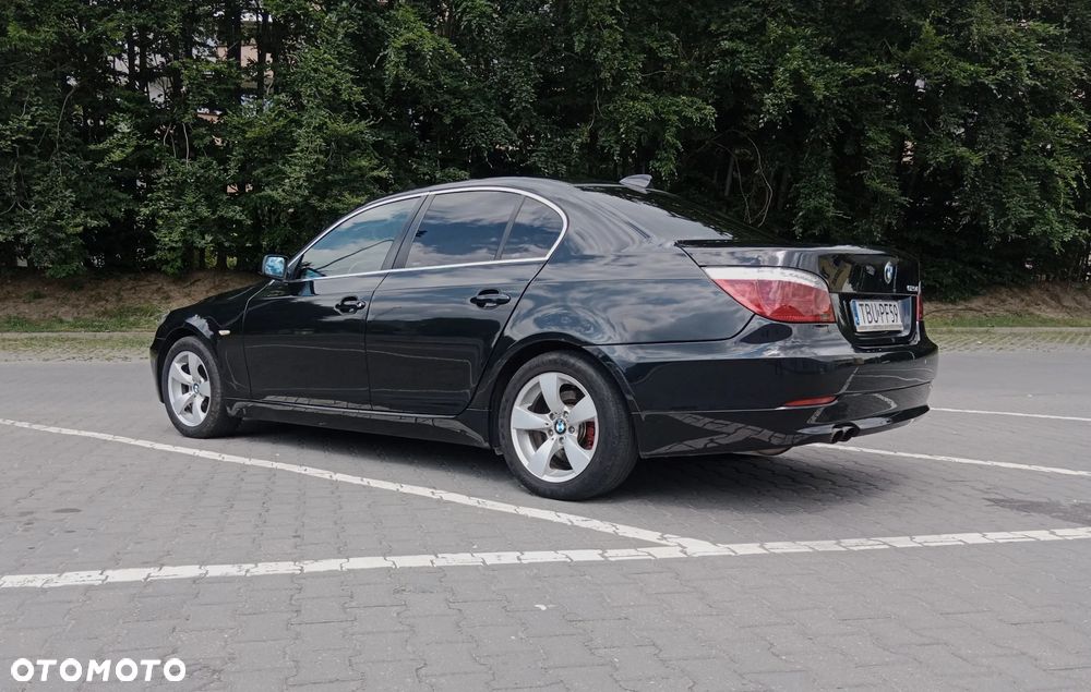 BMW Seria 5 525d - 6