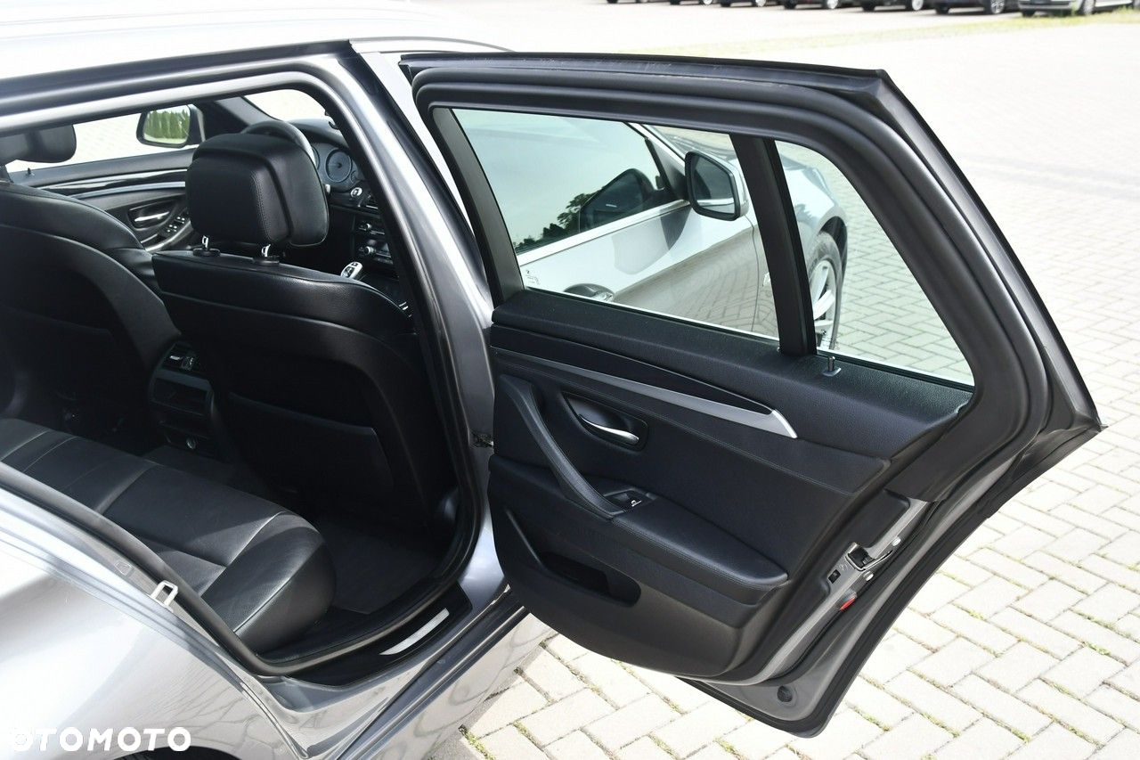 BMW Seria 5 - 21