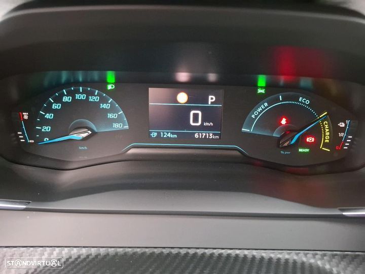 Peugeot e-2008 50 kWh Allure - 5