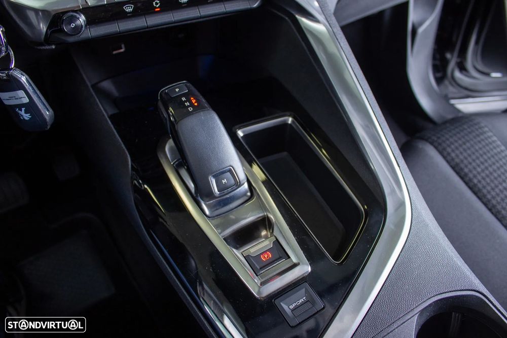 Peugeot 3008 PureTech 130 Stop & Start GPF EAT8 Active - 6