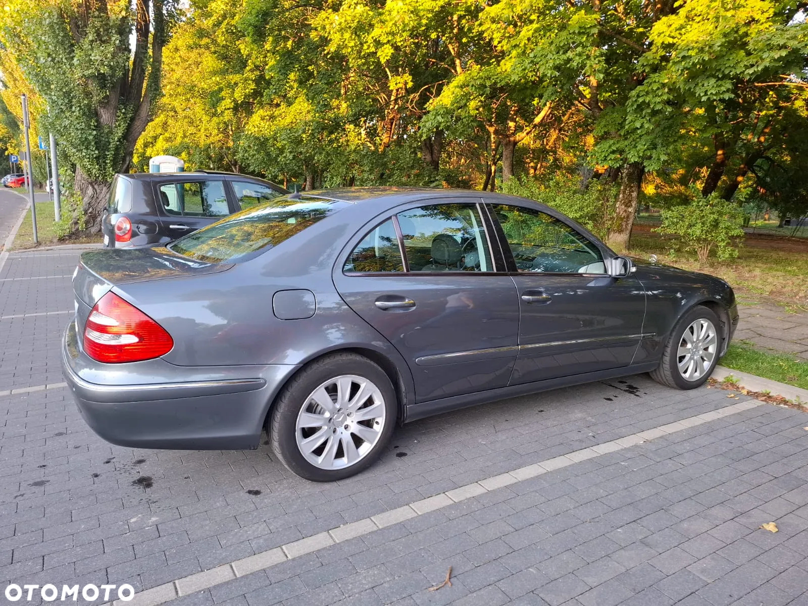 Mercedes-Benz Klasa E - 12