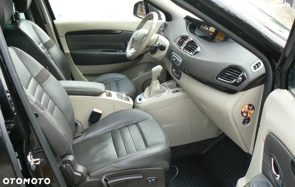 Renault Grand Scenic - 6