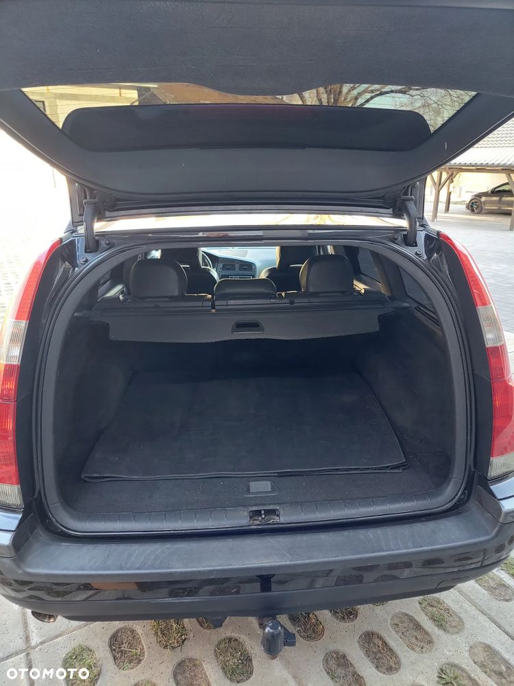 Volvo V70 2.4 Edition - 11