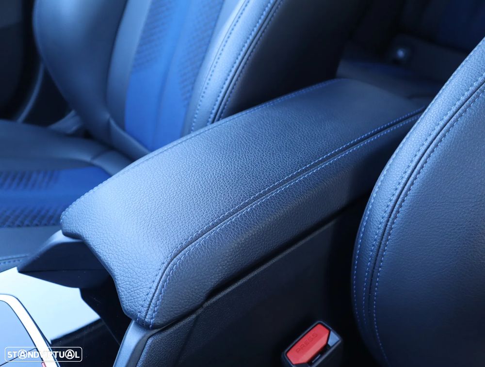 BMW 116 d Pack Desportivo M Auto - 26