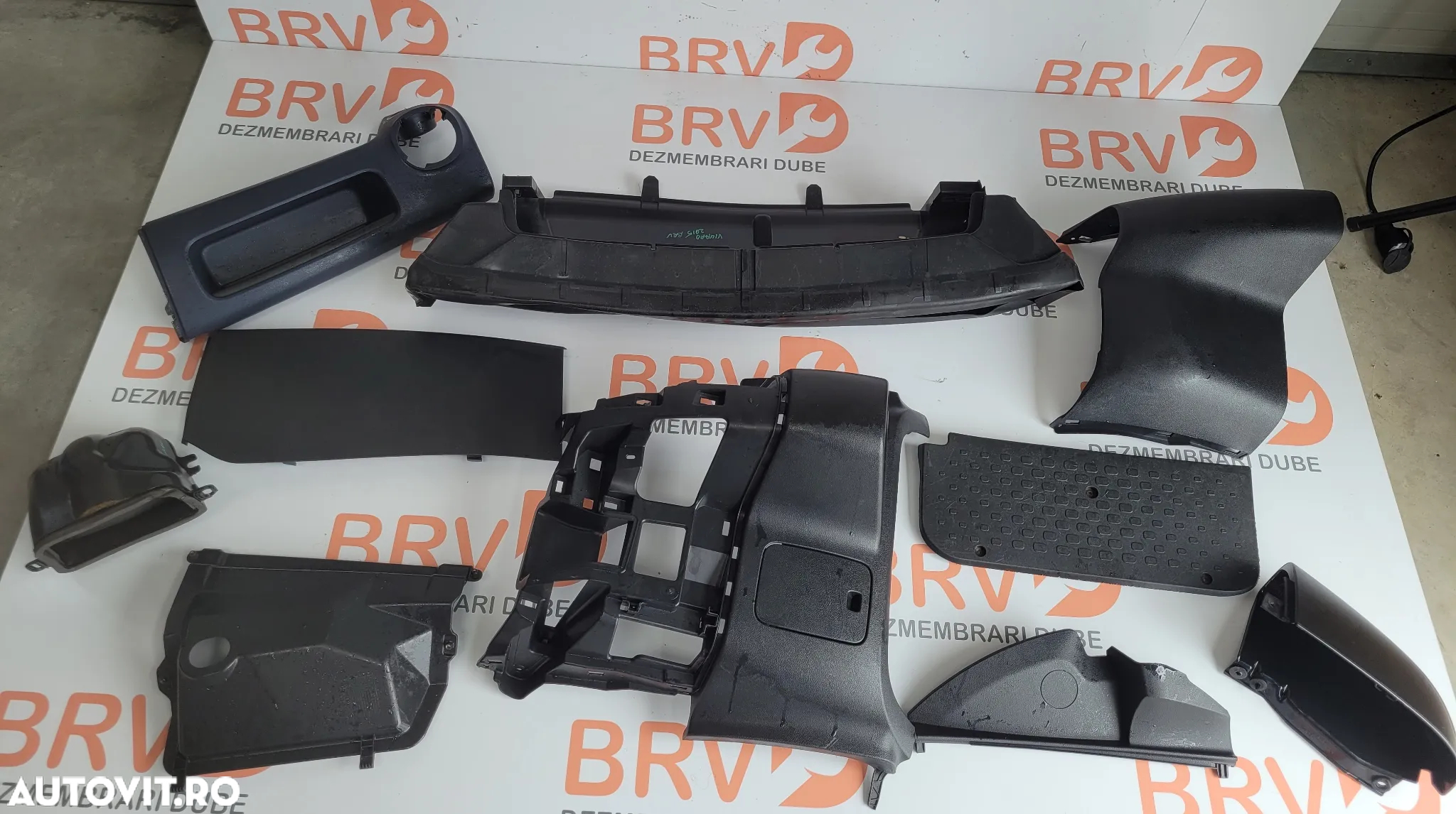 Ornamente plastic pentru Renault Trafic / Opel Vivaro / Nissan Primastar Euro 5 / 6 An fabricatie 2015-2020 - 2
