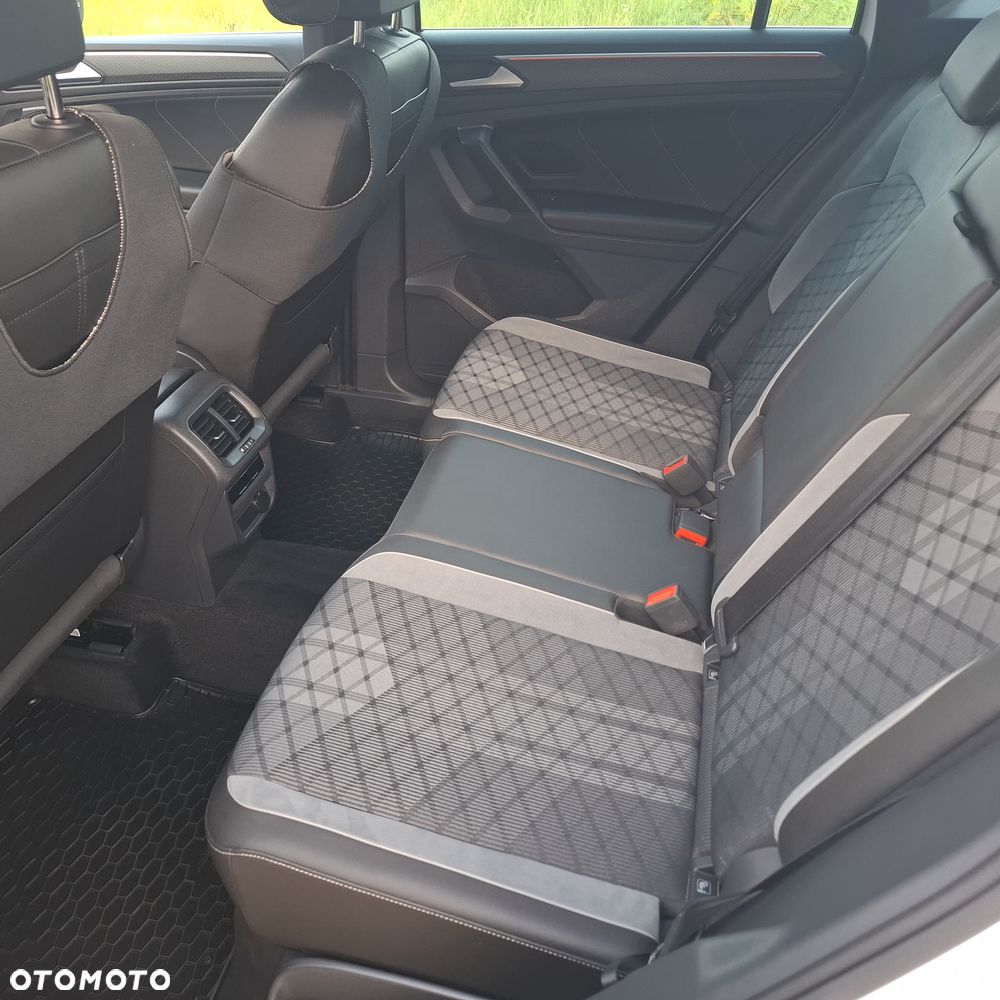 Volkswagen Tiguan 1.4 eHybrid R-Line DSG - 11