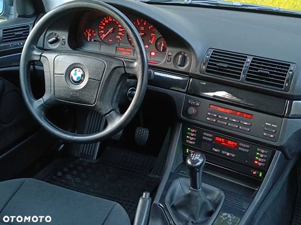 BMW Seria 5 - 26