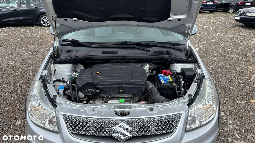 Suzuki SX4 1.6 Comfort - 24