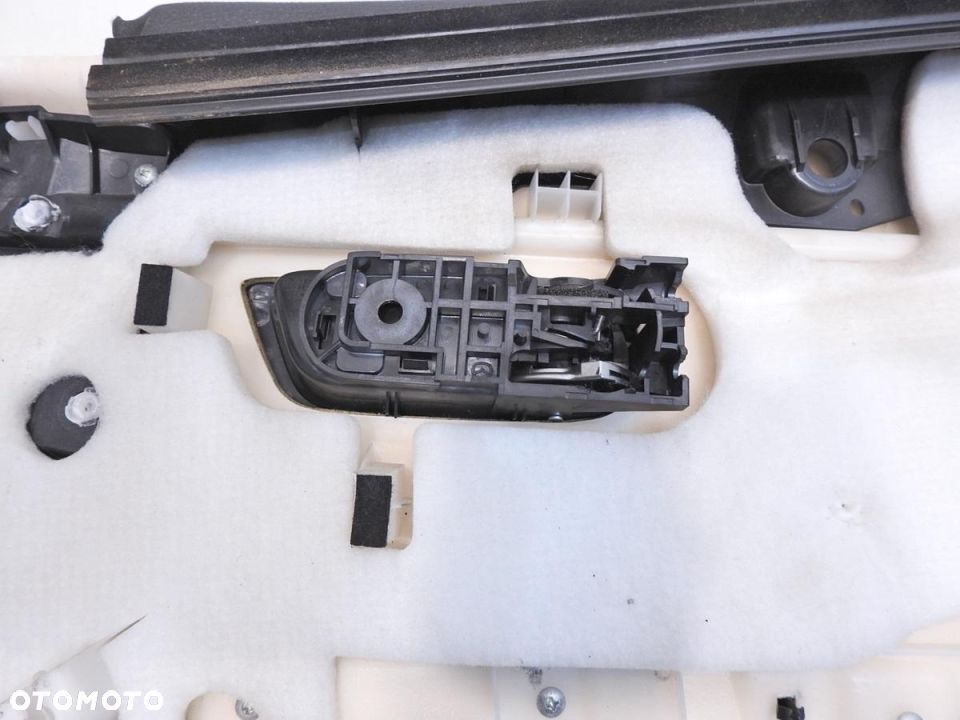 TAPICERKA DRZWI LEWY PRZÓD MAZDA 6 GH - 4