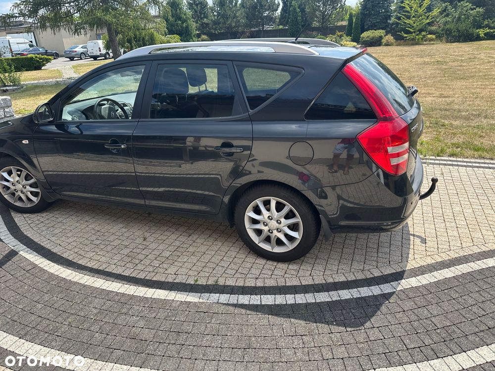 Kia Ceed 2.0 crdi Optimum + - 2