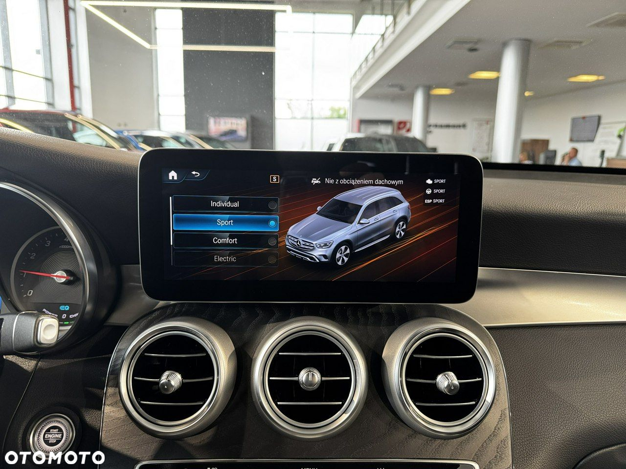 Mercedes-Benz GLC - 29
