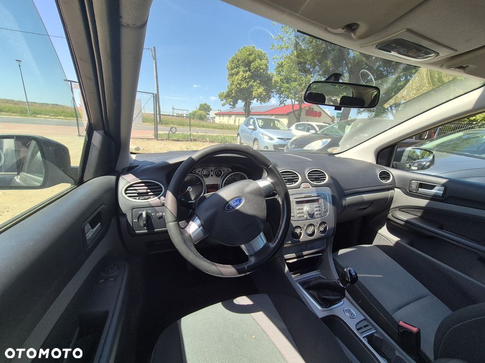 Ford Focus - 8