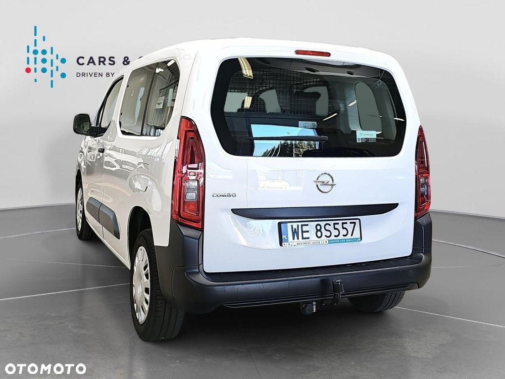 Opel Combo 1.5 DT Edition 102KM - 27