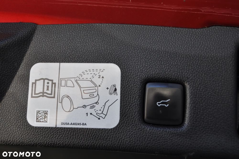 Ford Kuga 2.0 TDCi 4x2 ST-Line - 34